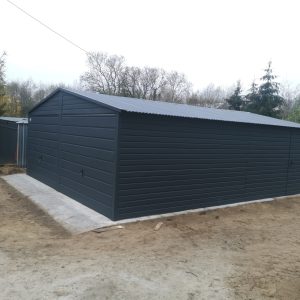 6 m x 7 m-es horganyzott szerkezetű lemezgarázs