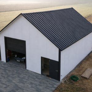 8 m x 12 m-es hőszigetelt csarnok PIR 60 mm szendvicspanelből